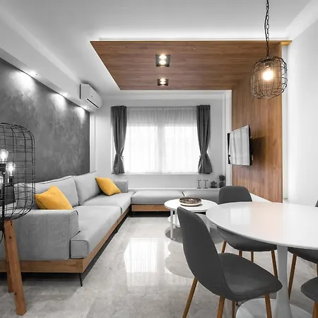 Wood N White, Nilie Hospitality Mgmt דירה